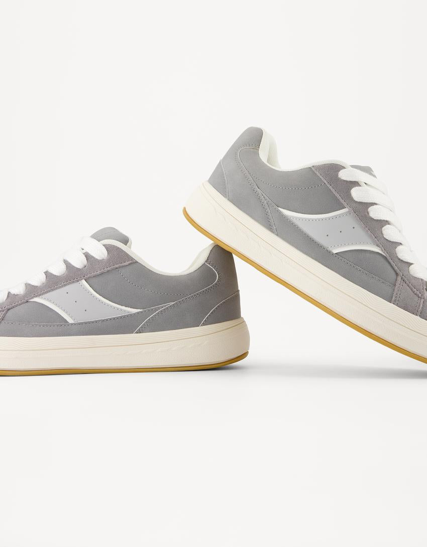 Skater sneakers