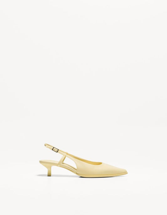 Kitten-heel shoes