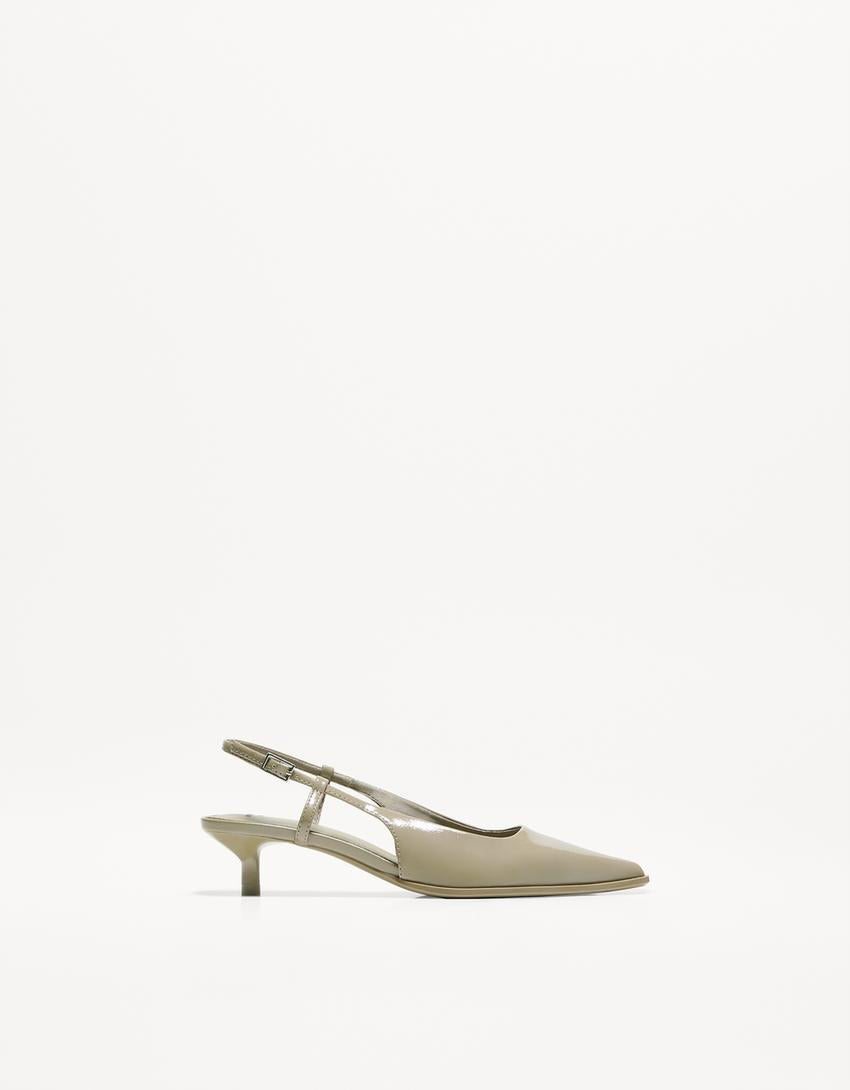 Kitten-heel shoes